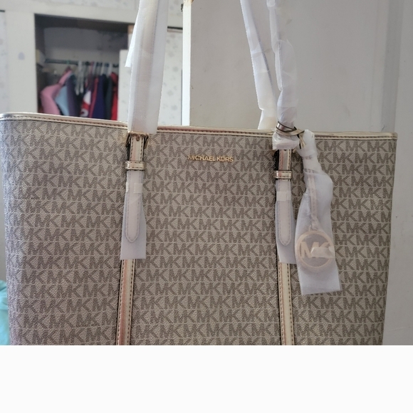 Michael Kors Beige Tote Bag - Picture 1 of 3